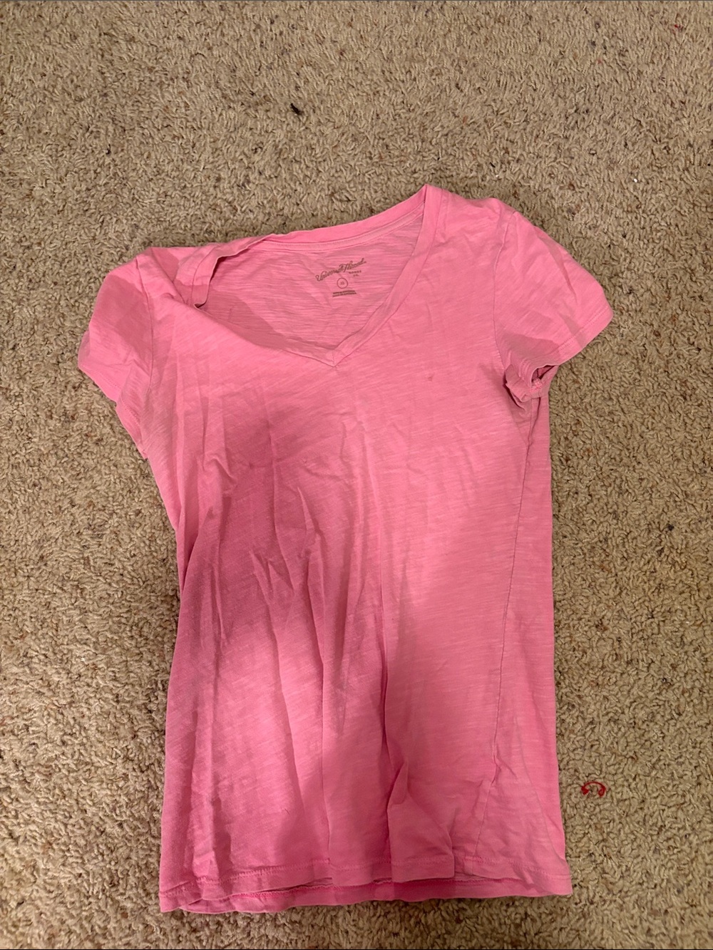 Universal Thread Pink V-Neck Short Sleeve Tee